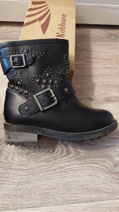 Продаю женские ботинки, размер 36