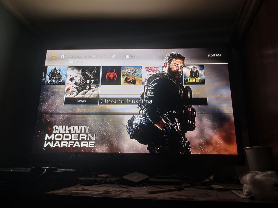 Продаётся Playstation 4