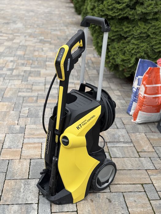 Aparat spalat Karcher K 7 defect se vinde pt piese