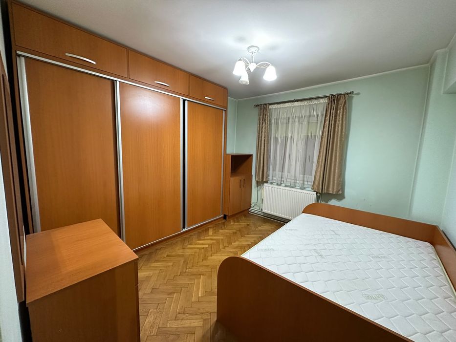 De închiriat: Apartament 3 camere, 2 băi,2 balcoane etaj 2 – Cartier Vasile Aron (Direct Proprietar)