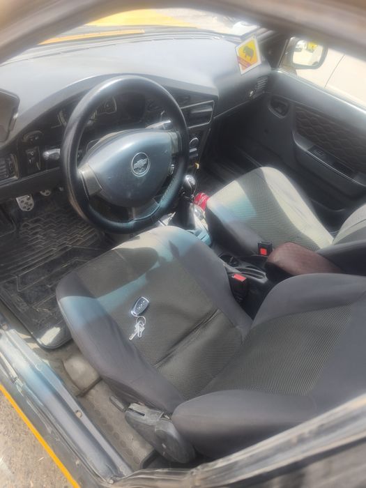 Продается нексия 2