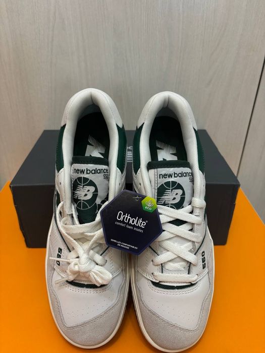 Продам New Balance 550