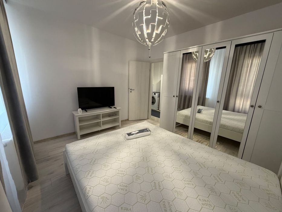 Inchiriez Apartament Militari Resident