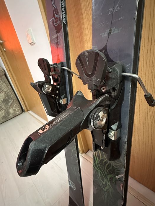 Schiuri Armada Freeride 181cm