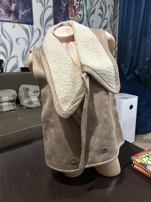 Продам жилетку производство Корея