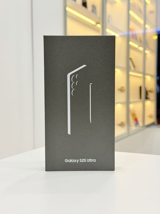 Magazin Samsung Galaxy S25 Ultra Sigilat 256GB Titanium Black Sigilat