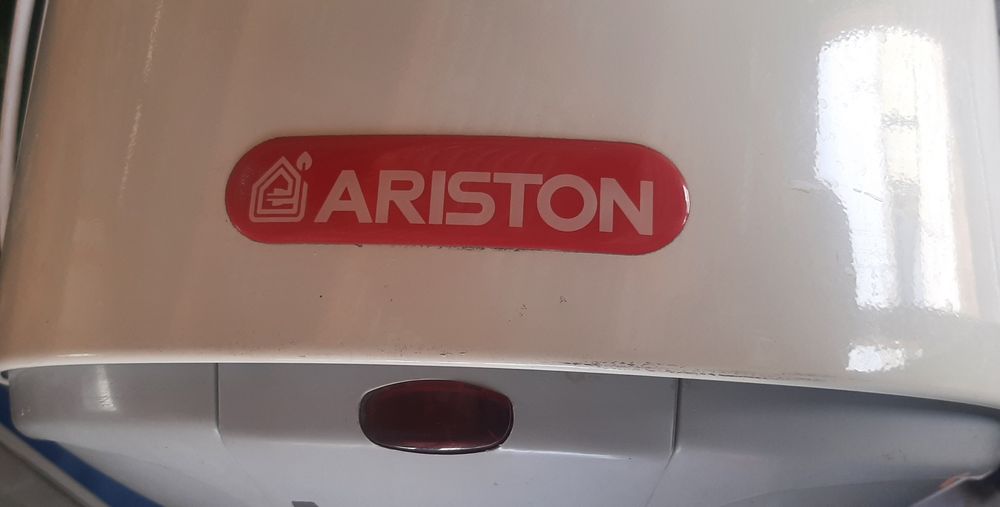 Аристон, водонагреватель 100л