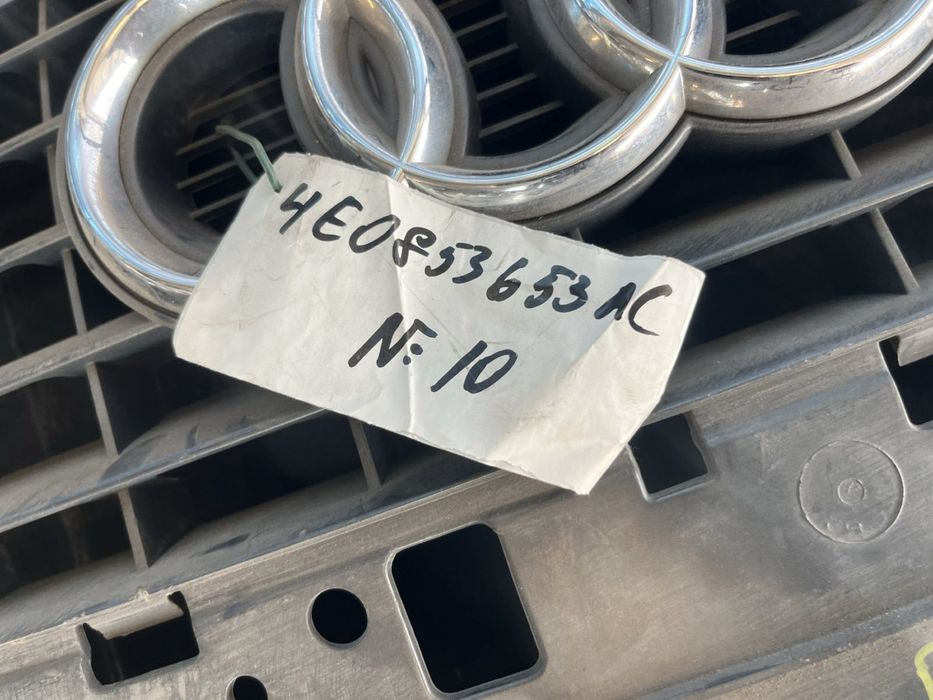 Audi A8 d3 предна маска решетка 4e0853653 ac оригинална  н 10