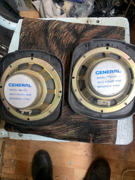 Продам акустику в хорошем состояни