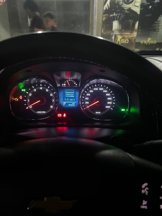 Chevrolet captiva 4