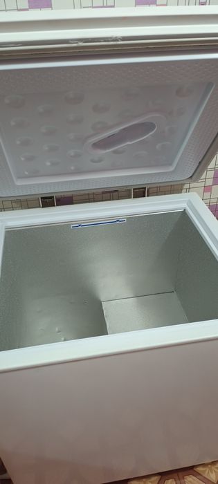 Продам морозильник