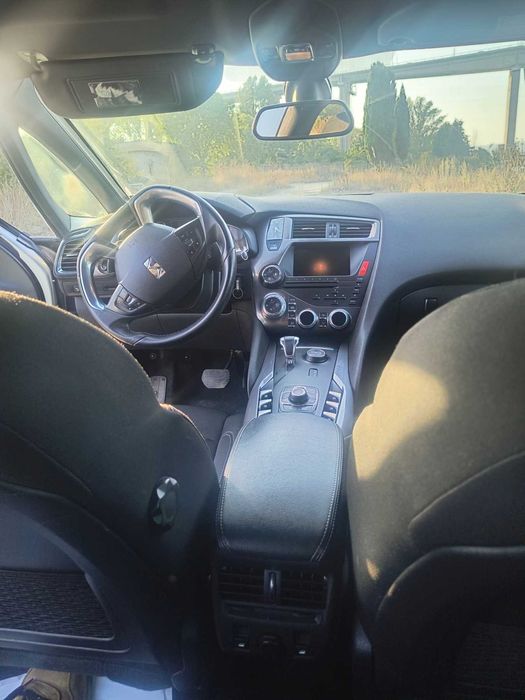 Продавам Ситроен DS5 2.0 hybrid