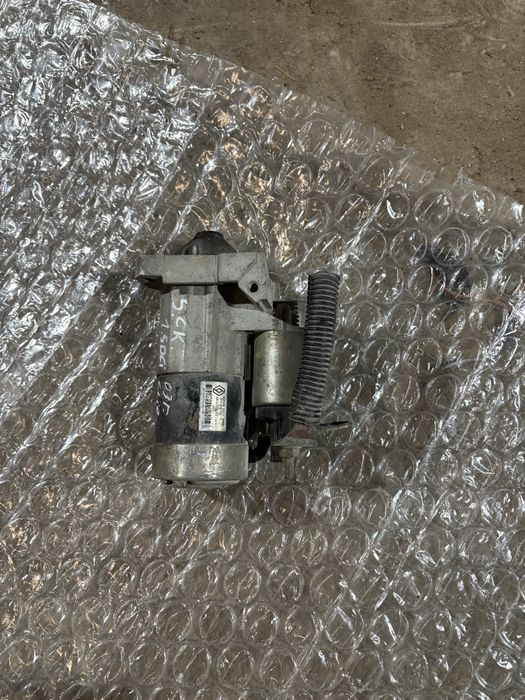 Renault Clio 1.5dci 2002 година 5 скорости ръчка Стартер