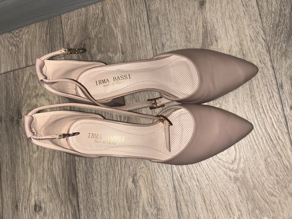 Продаются туфли