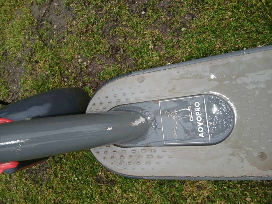 Vând trotineta electrica Aovopro Es80