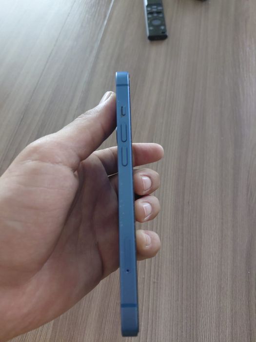 Продам айфон 13, в отличном состоянии