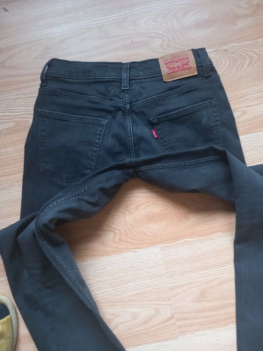 Vând jeans adolescenți baieti