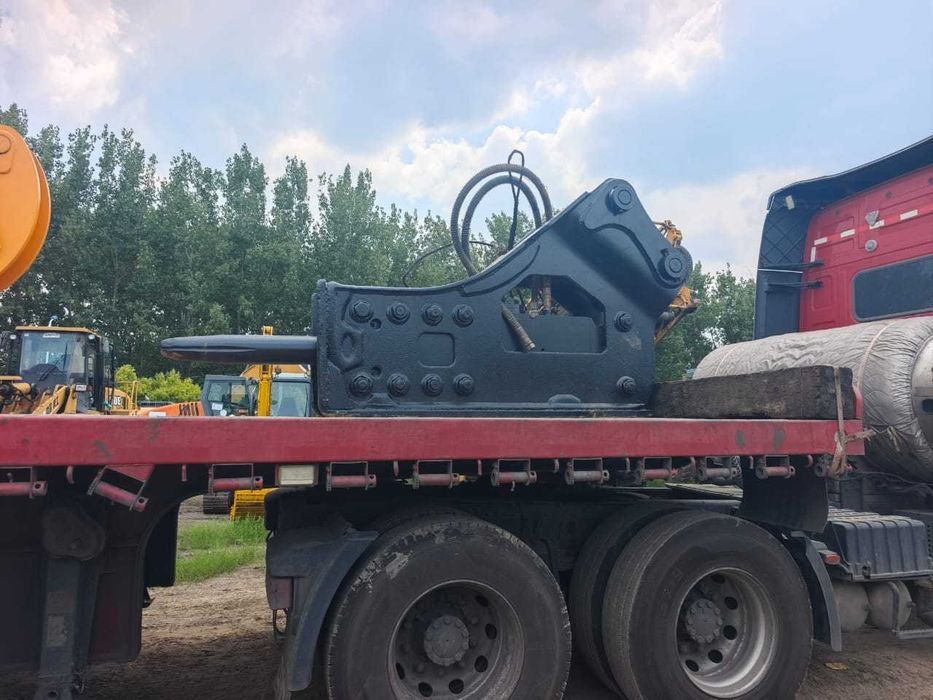 Аренда экскаватор Hyundai 385 с молотком