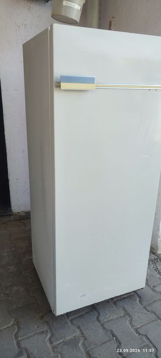 Холодильник Бирюса.