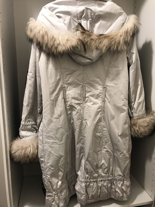 Топла пухенка гарнирана с бяла лисица