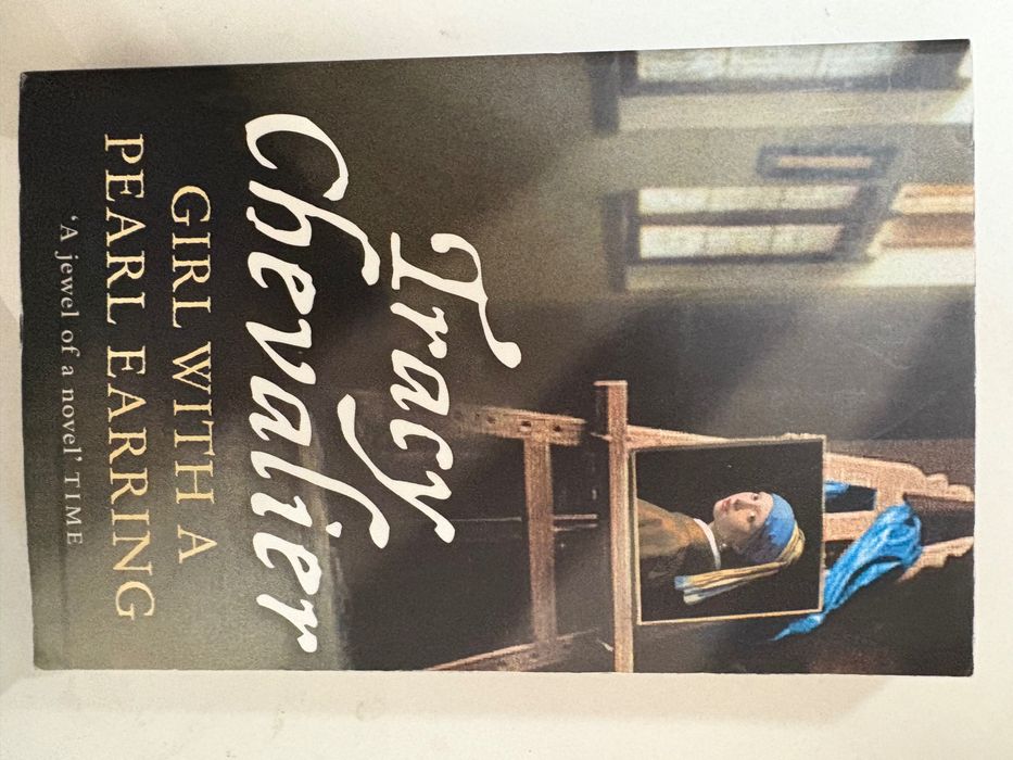 Книги на английски и български