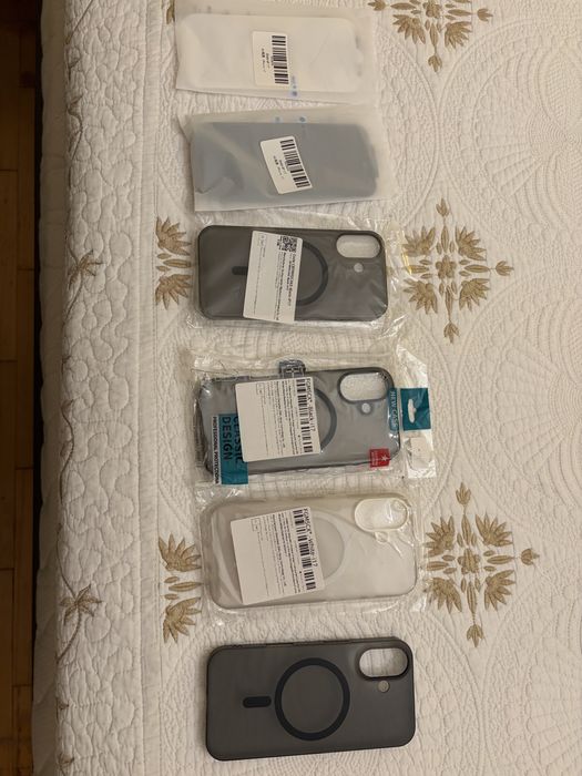 Протектори и калъфи за iPhone 17