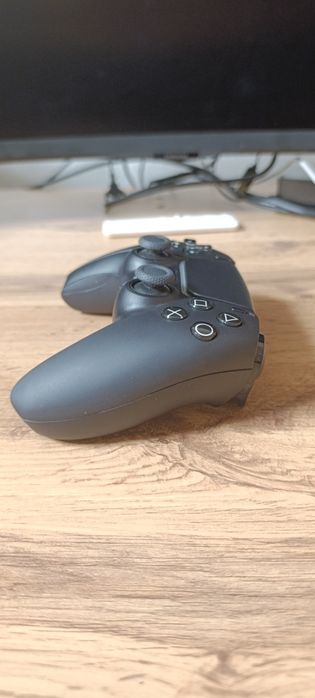 Продам геймпад Sony DualSense PS5, чёрный цвет