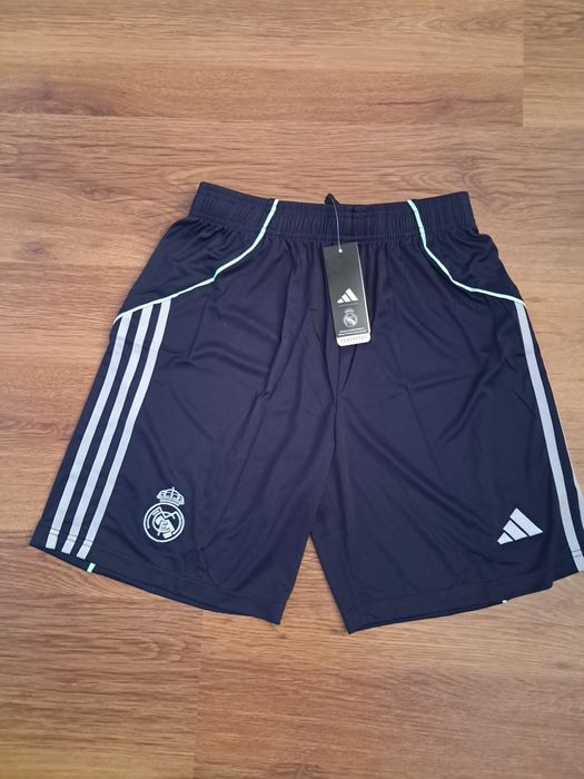 Екип Real Madrid 25/26 размер L