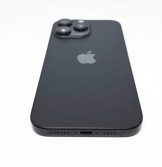 iPhone 16 Pro Max 256GB Black Titanium