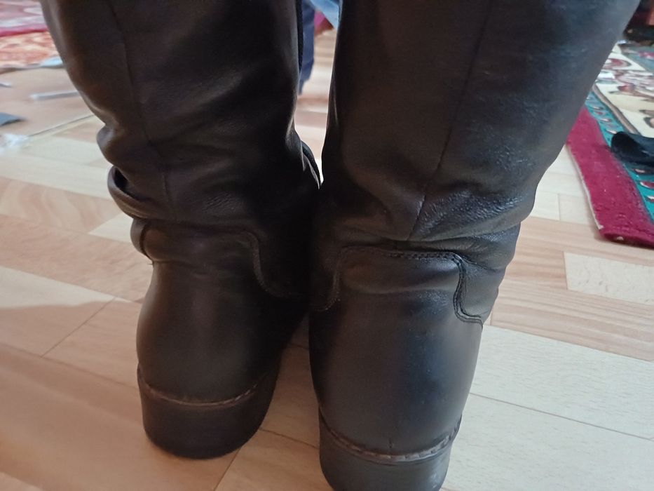 Продам полусапожки для женщин