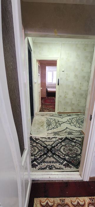 Срочно продается 2 ком.. квартира Мархабо