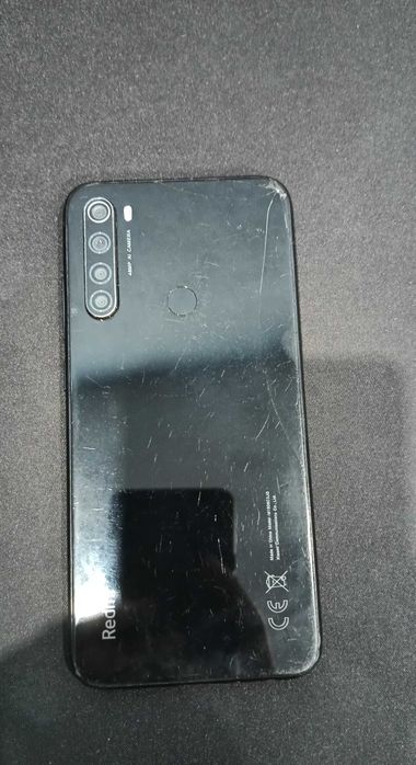 Продавам Redmi Note 8