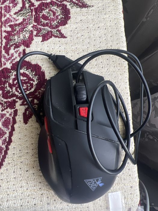 Продаю игровую мышь из серии Poseidon M2