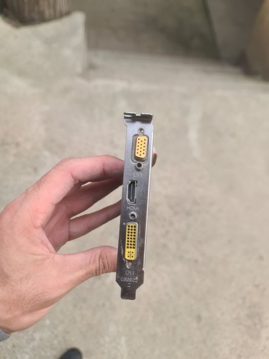 GT 610, GT 210 SSD 120gb