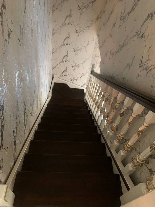 Зина соф тахта ёнгок ва катик ёгочлардан