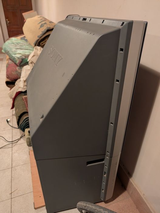 Телевизор Sony модель KP-FX43M91. Производство Малайзия.