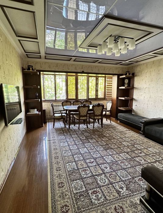 Продается 3-х комнатная Осиё метро Минор