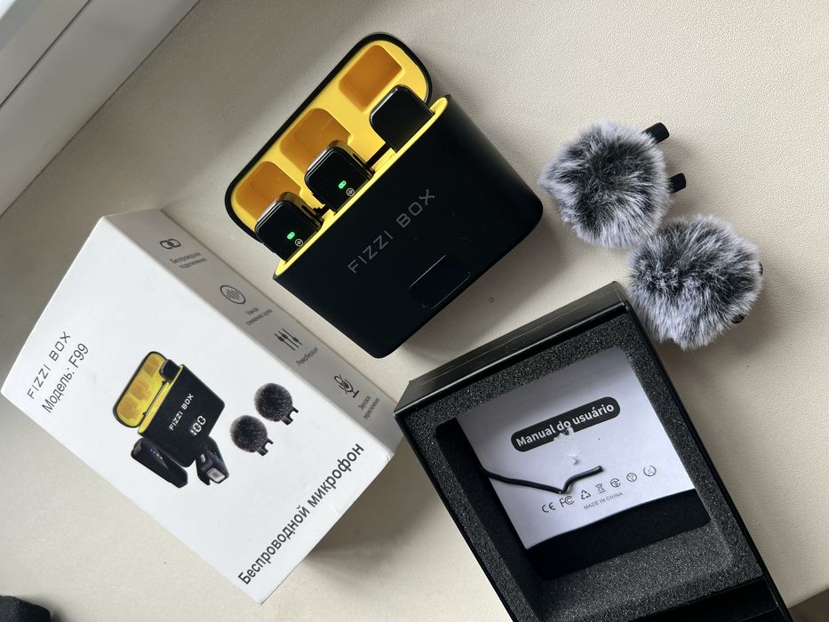 Петличка 2шт на iphone (Новая)