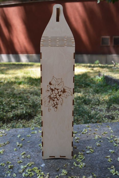 Персонализирана дървена кутия за вино