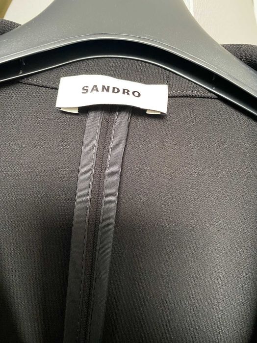 Дамско офицялно сако SANDRO