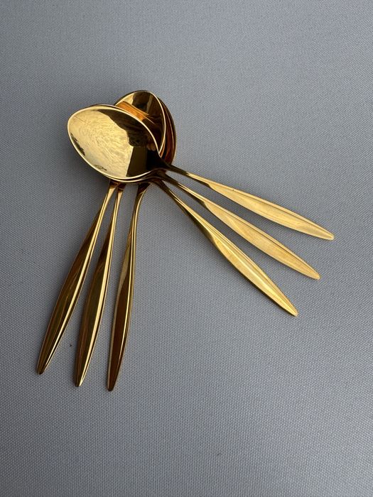 Lingurite argint placat cu aur