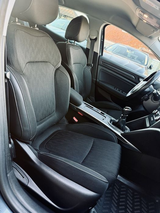 Renault Megane IV Limited 1.5dci  2020 led camera clima lane ass Rate