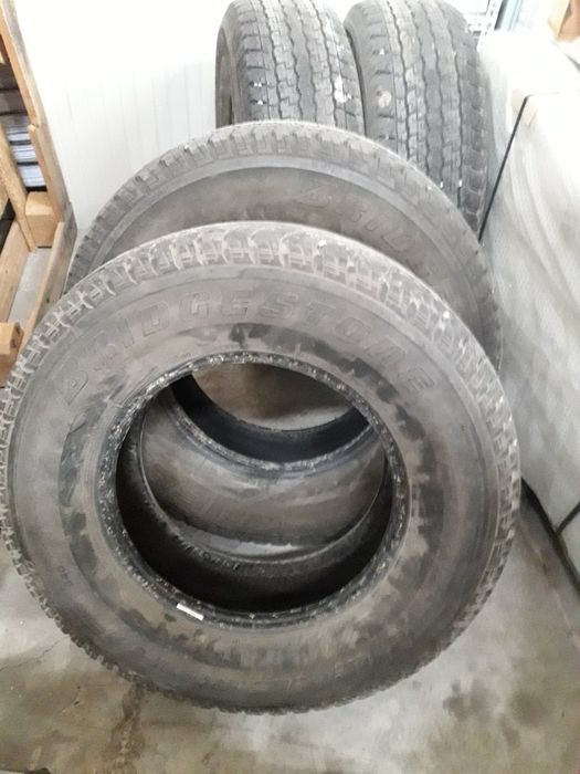Caucicuri SH BRIDGESTONE 255/ 70=R16 M+S