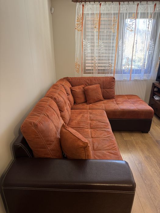 Ъглов диван с функция за сън