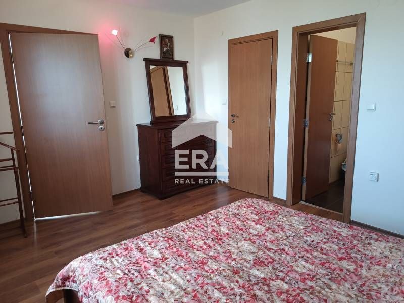 Къща на 3 километра от плажа и с изглед към залива на Слънчев Бряг