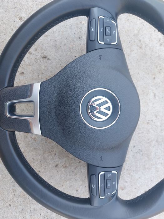 Volan complet piele 3 spite Volkswagen Passat B7 B6 CC Golf 6 Tiguan