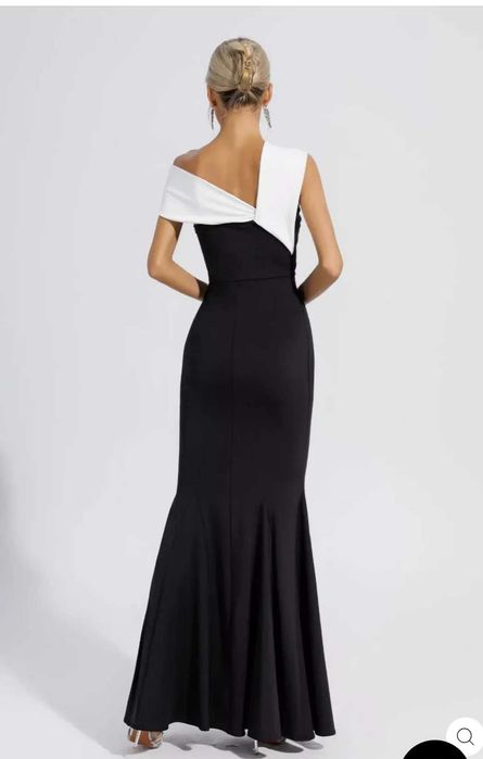 Бална , дълга рокля