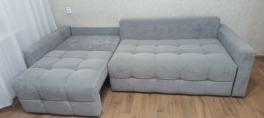 Продам диван состоянии нового