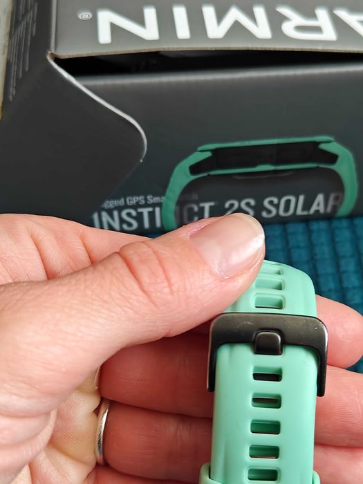 Vând ceas Garmin Instinct 2S Solar
