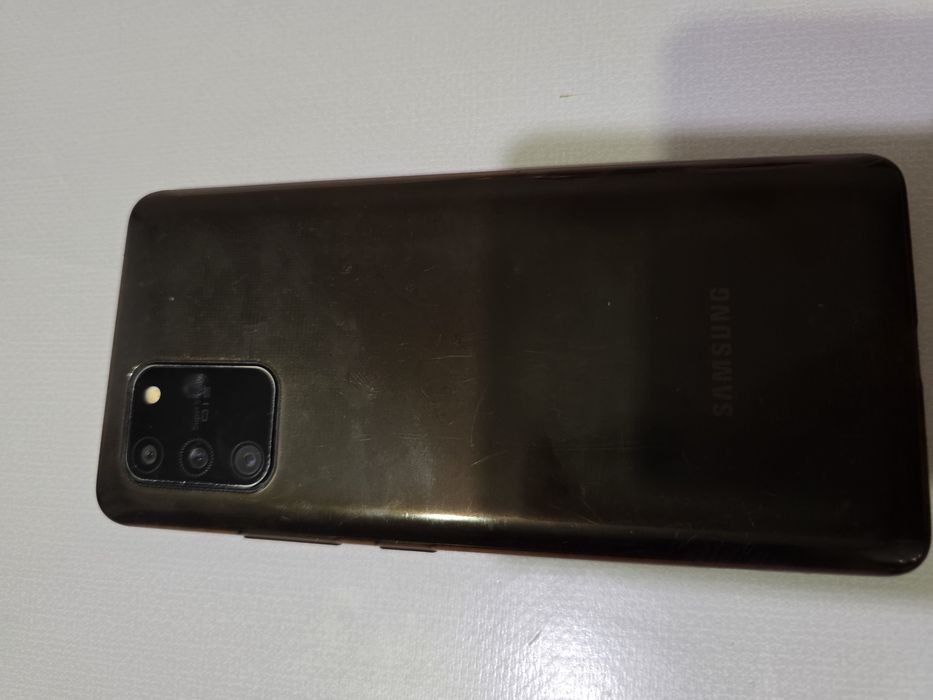 Продам Samsung S10lite.